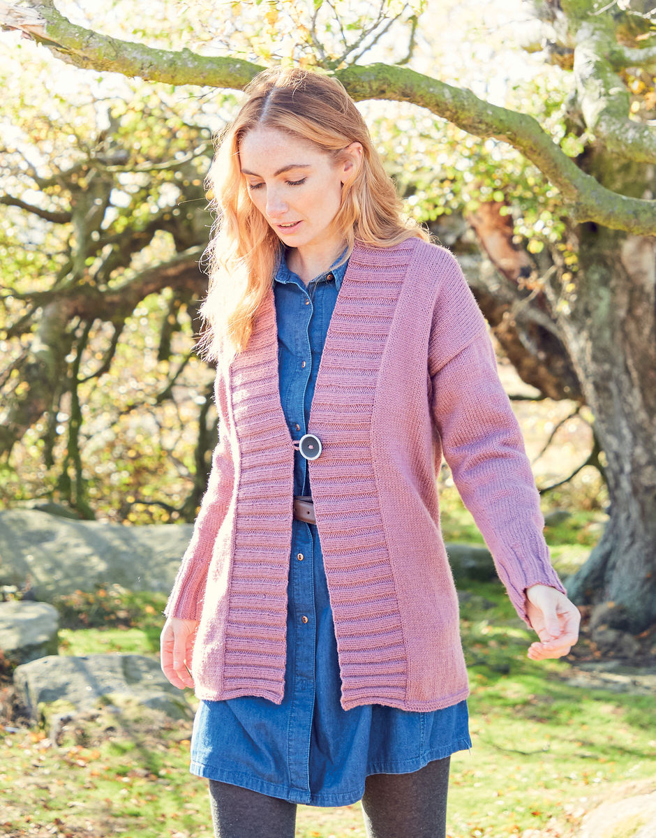 Ladies Cardigan in Hayfield Bonus DK