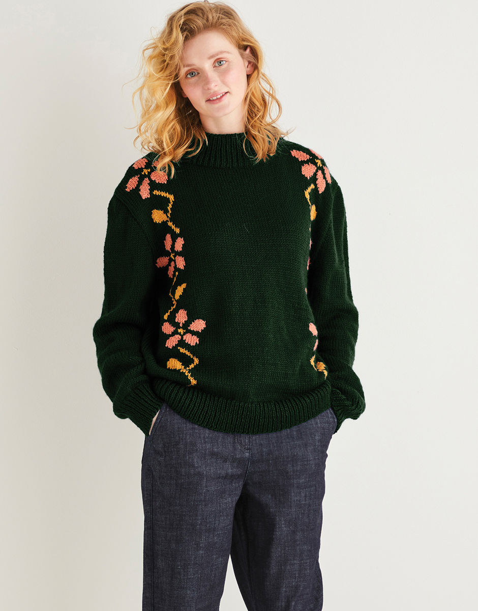 Women's Floral Intarsia Sweater in Sirdar Country Classic Worsted