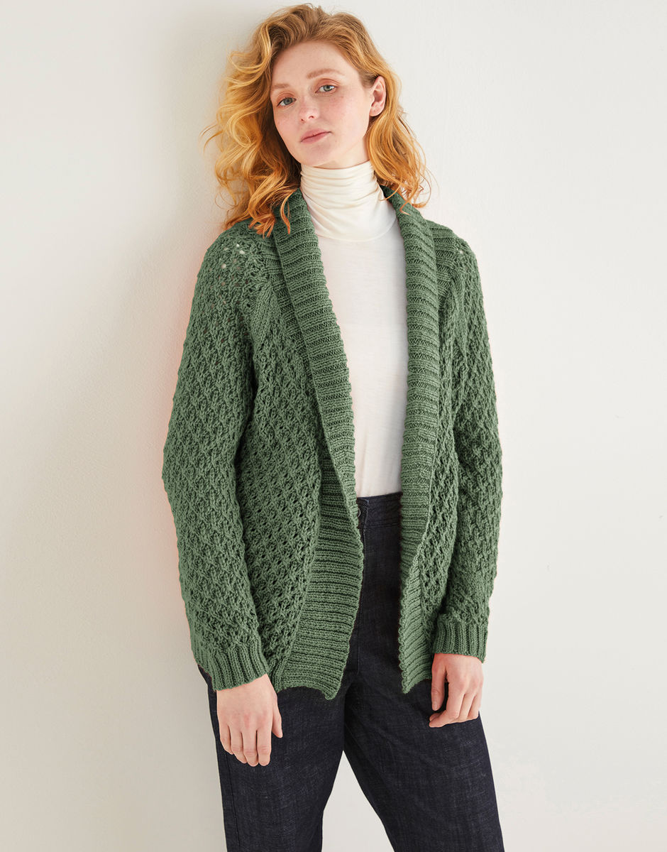 Women's Shawl Collar Cardigan in Sirdar Country Classic Worsted