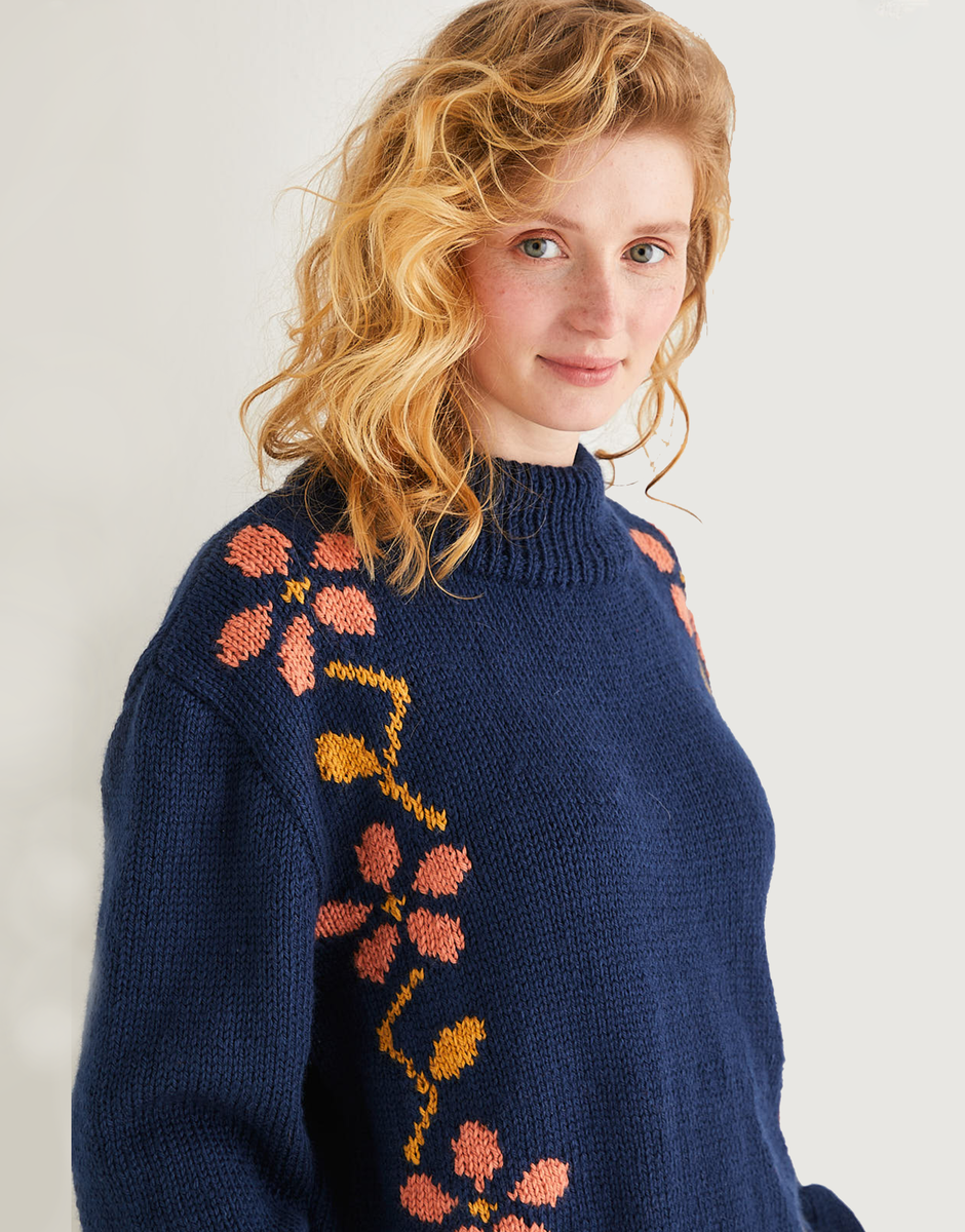 Women's Floral Intarsia Sweater in Sirdar Country Classic Worsted