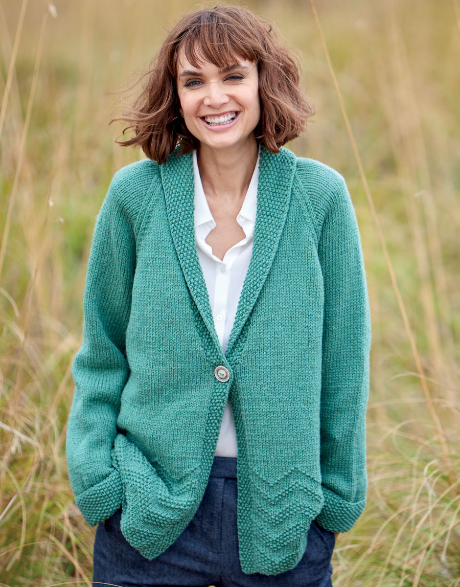 Jacket in Hayfield Bonus with Wool Aran | Sirdar