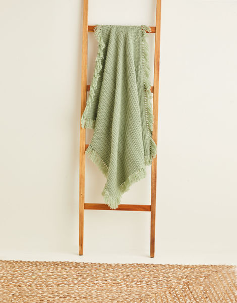 Herringbone Crochet Blanket With Tassels in Sirdar Country Classic Worsted