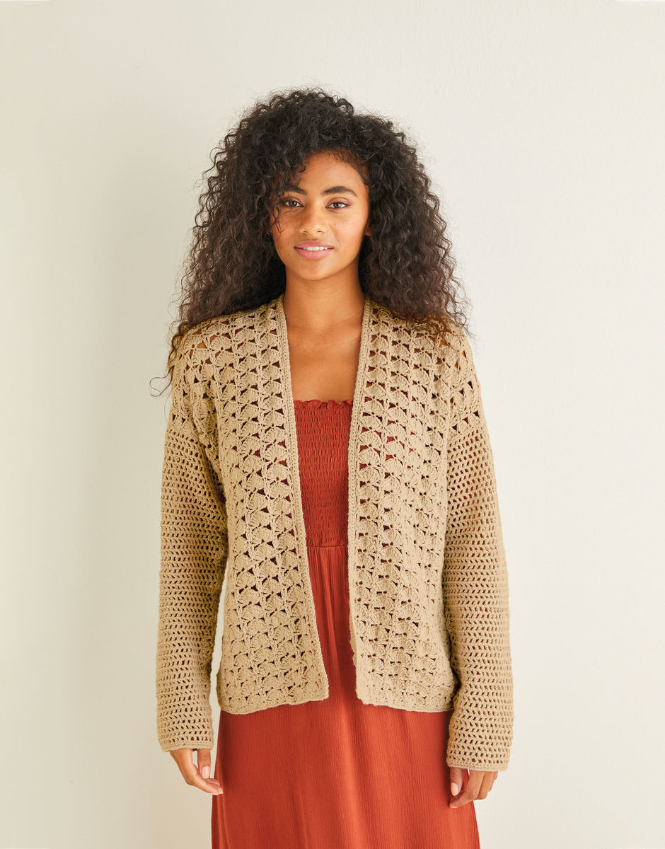 Peacock Stitch Crochet Cardigan in Sirdar Country Classic 4 Ply