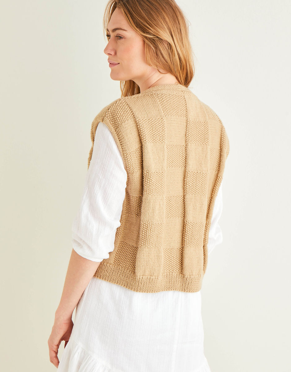 Boxy Chequer Board Waistcoat in Hayfield Bonus DK | Sirdar