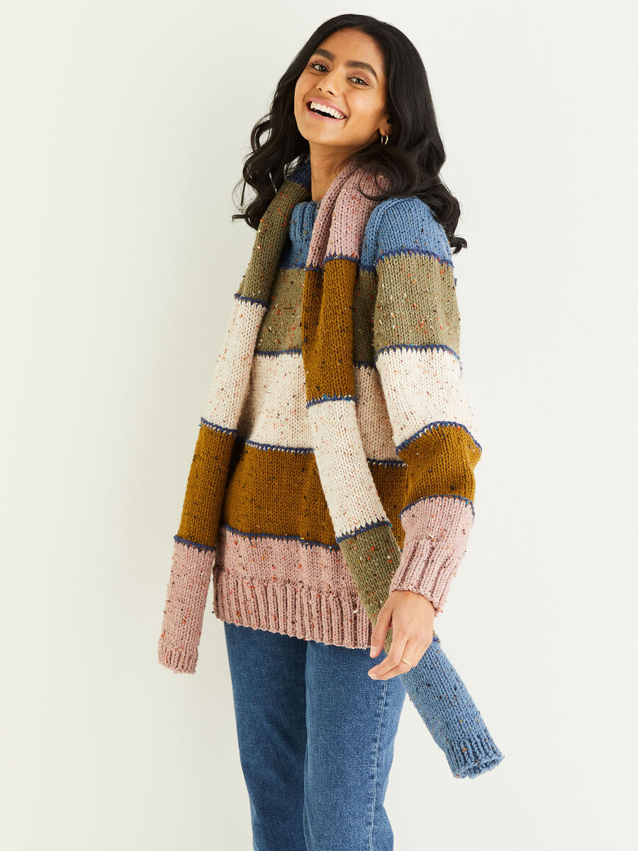 Blanket Stitch Sweater & Scarf in Hayfield Bonus Chunky Tweed