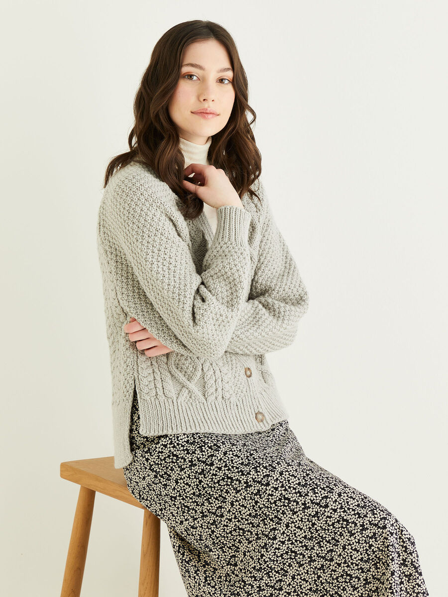 直営店に限定 Hayfield in Cardigan Hem Stepped Cable Bonus Wool With Aran カーディガン