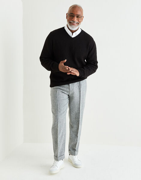 Classic V Neck Sweater In Country Classic 4 Ply