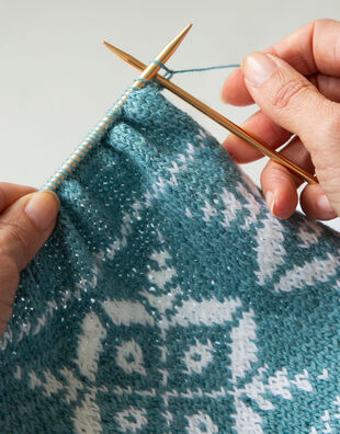 Sirdar Bamboo Hand Painted Knitting Needle