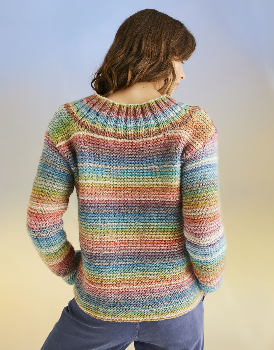 Double color outlet sweater design