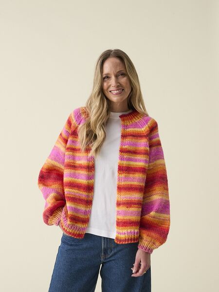 One Piece Raglan Cardigan Knitting Pattern In Hayfield Spirit Chunky