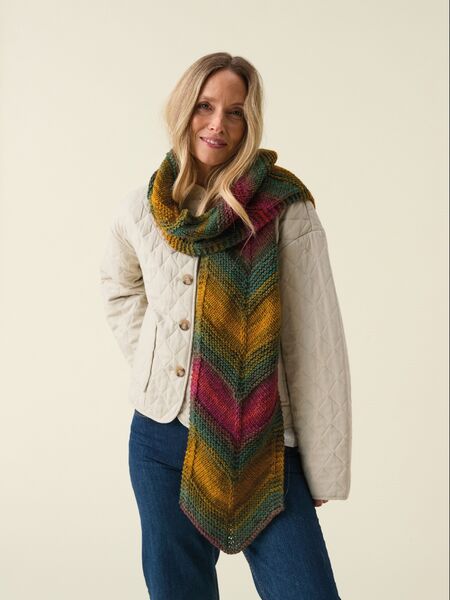 Chevron Scarf Knitting Pattern In Hayfield Spirit Chunky